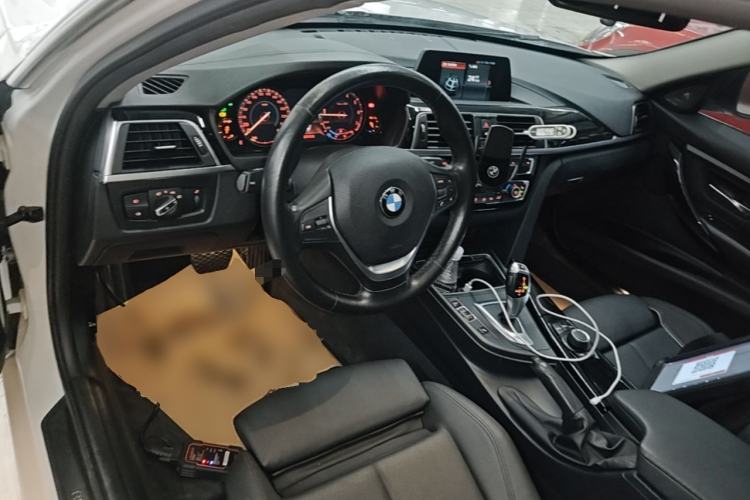 Used BMW 3 Series 2018 320Li Fashion Model Center Console
