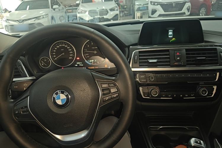 Used BMW 3 Series 2018 320Li Fashion Model Center Console