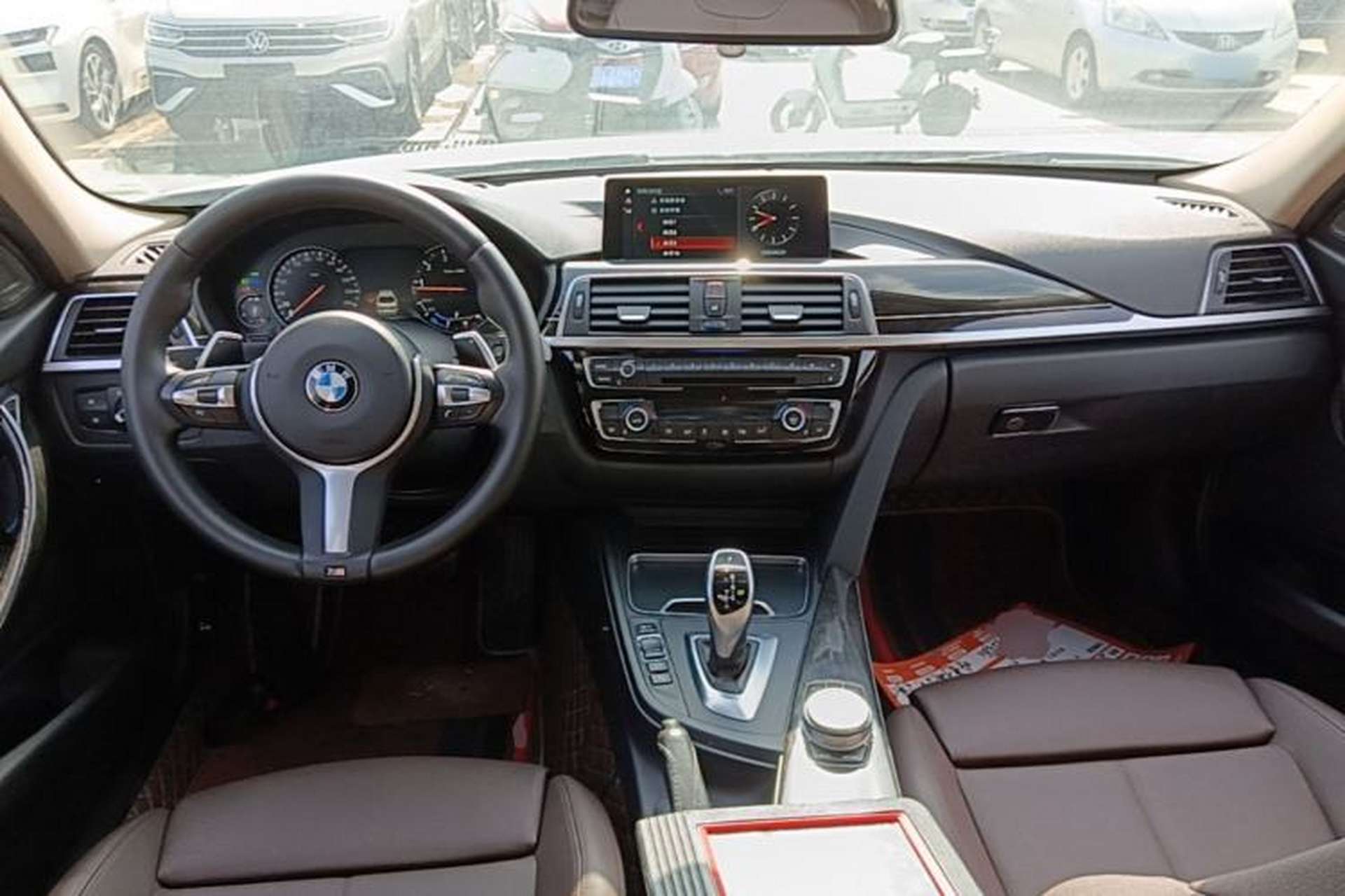 Used BMW 3 Series 2018 320Li M Sport Night Edition Center Console