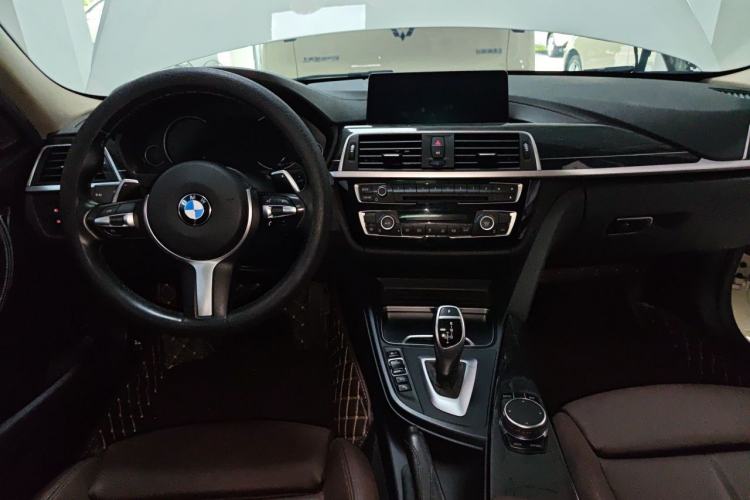 Used BMW 3 Series 2018 320Li M Sport Night Edition Center Console