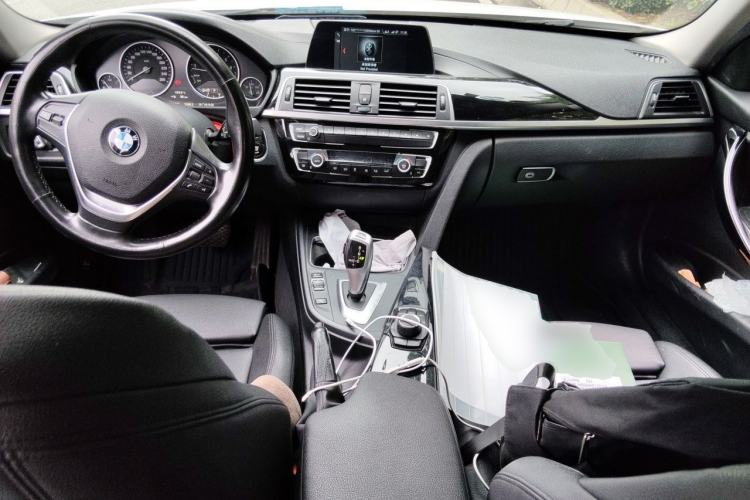 Used BMW 3 Series 2018 320Li Fashion Model Center Console