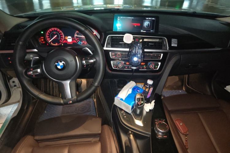 Used BMW 3 Series 2018 320Li Leading Model M Sport Package Center Console