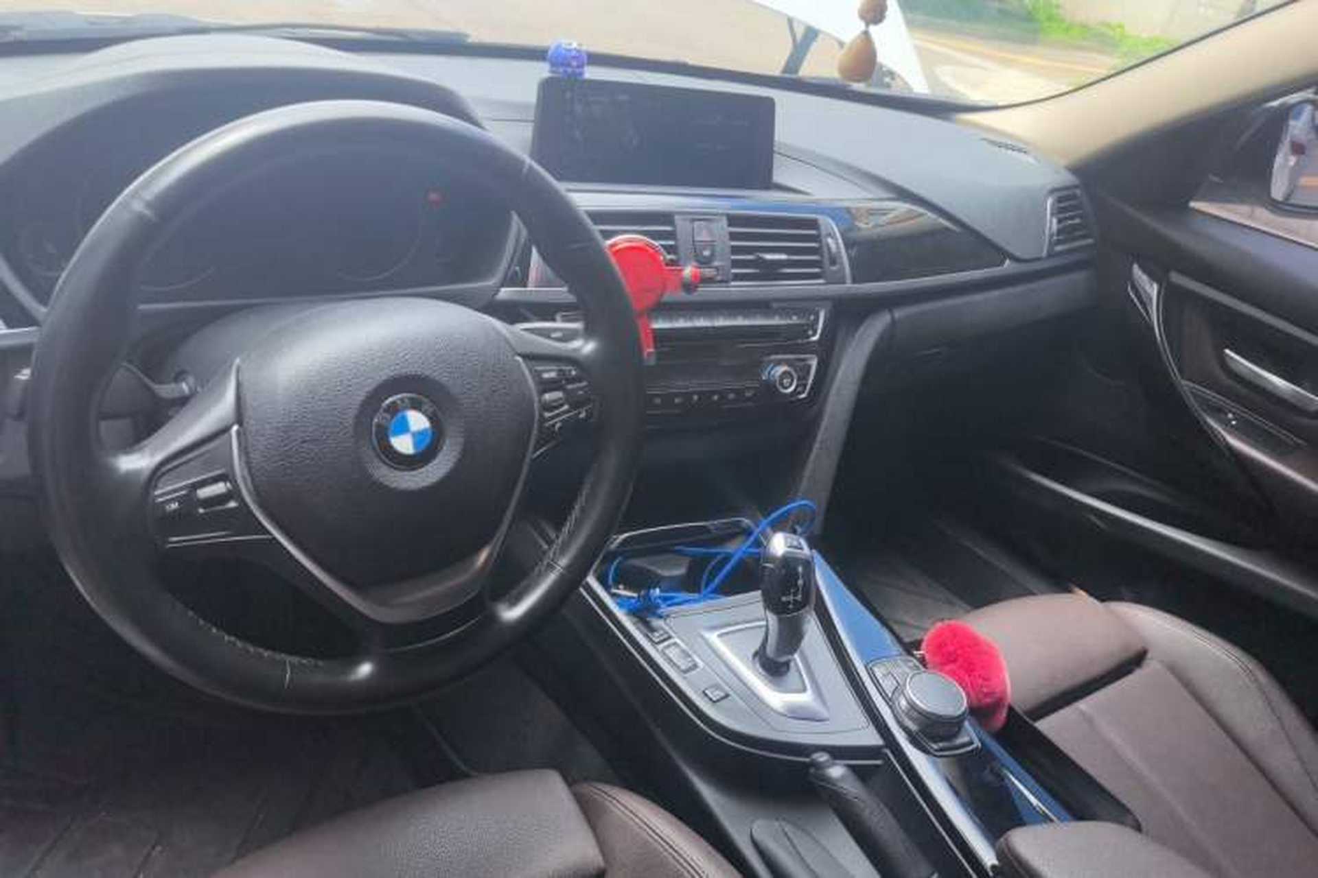 Used BMW 3 Series 2018 320Li Fashion Model Center Console