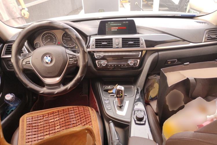 Used BMW 3 Series 2018 320Li Fashion Model Center Console