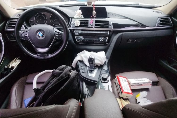 Used BMW 3 Series 2018 320Li Fashion Model Center Console