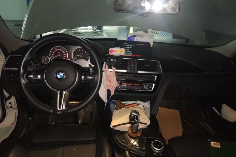 Used BMW 3 Series 2018 320Li Fashion Model Center Console