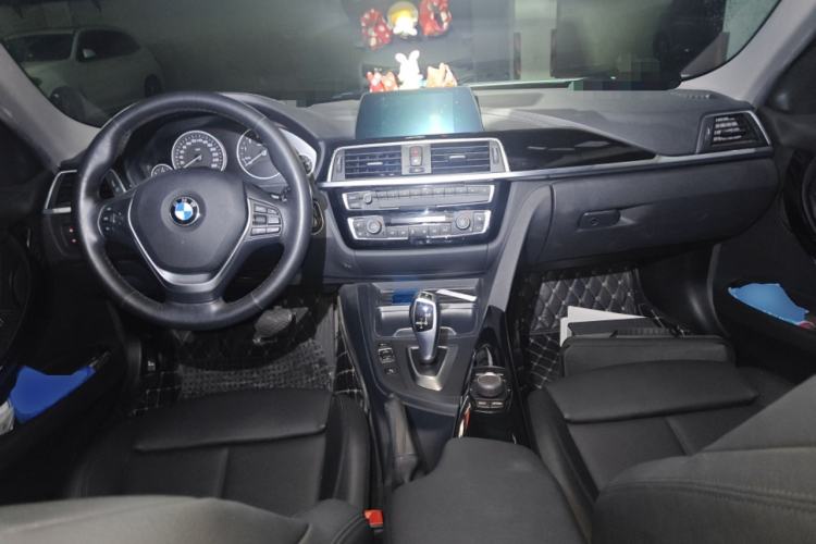 Used BMW 3 Series 2018 320Li Fashion Model Center Console