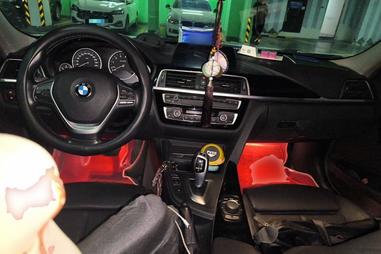 Used BMW 3 Series 2018 320Li Fashion Model Center Console