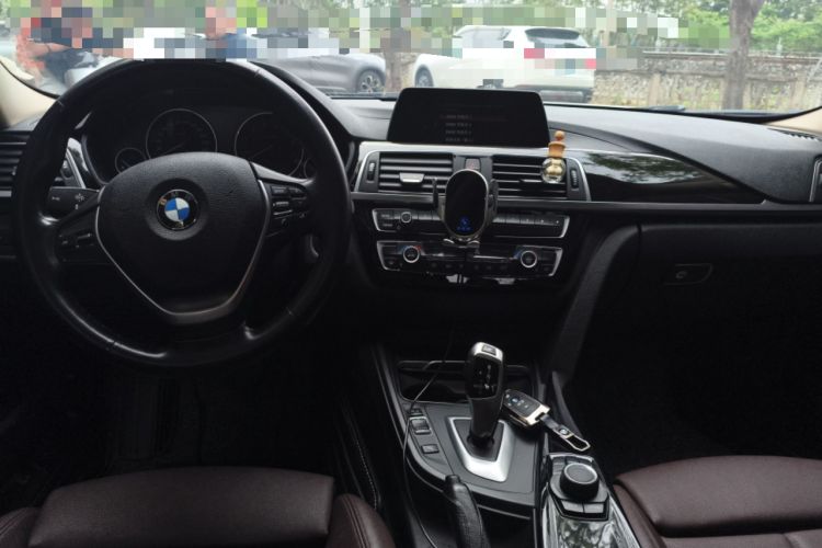 Used BMW 3 Series 2018 320Li Fashion Model Center Console