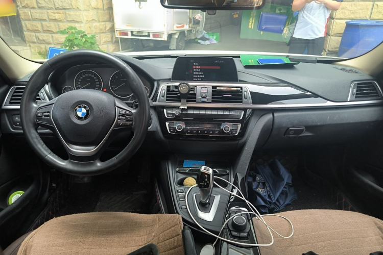 Used BMW 3 Series 2018 320Li Fashion Model Center Console