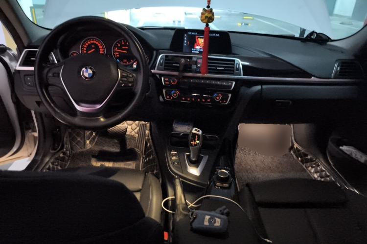 Used BMW 3 Series 2018 320Li Fashion Model Center Console