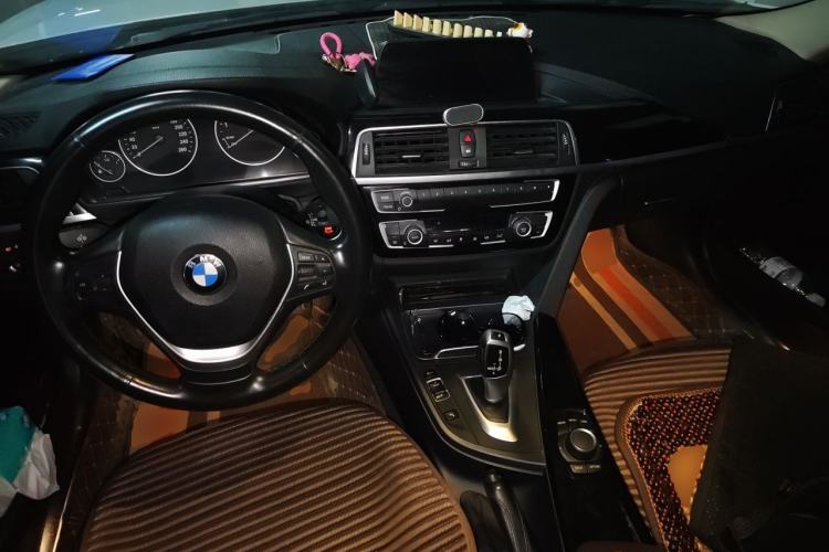 Used BMW 3 Series 2018 320Li Fashion Model Center Console