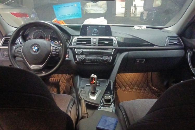 Used BMW 3 Series 2018 320Li Fashion Model Center Console