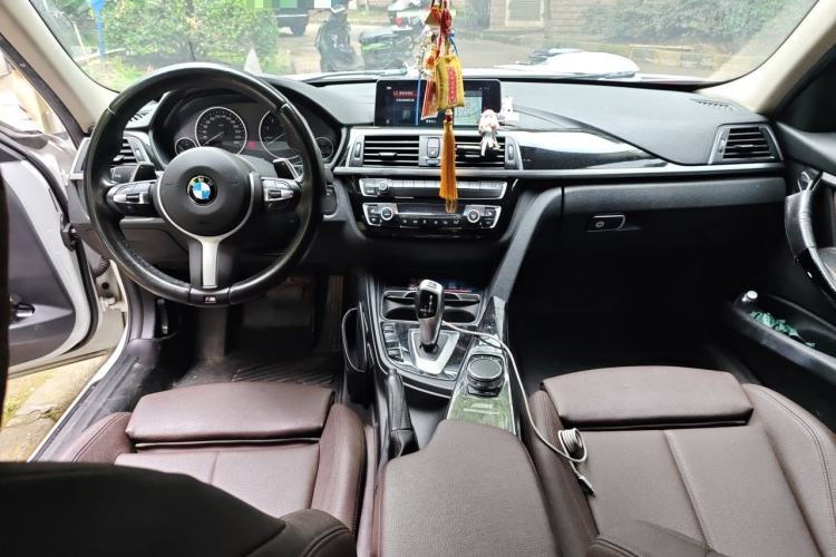 Used BMW 3 Series 2018 320Li Fashion Model Center Console