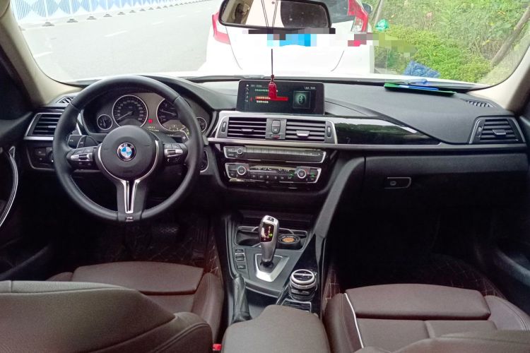 Used BMW 3 Series 2018 320Li Fashion Model Center Console