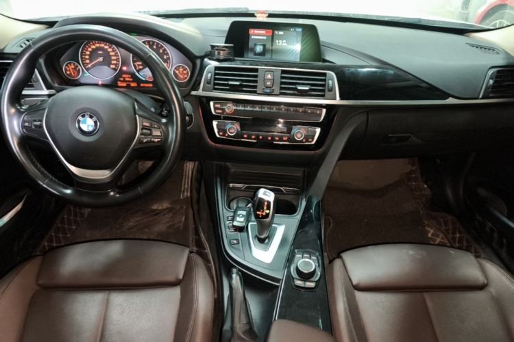 Used BMW 3 Series 2018 320Li Fashion Model Center Console