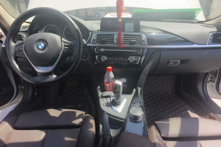 Used BMW 3 Series 2018 320Li Fashion Model Center Console