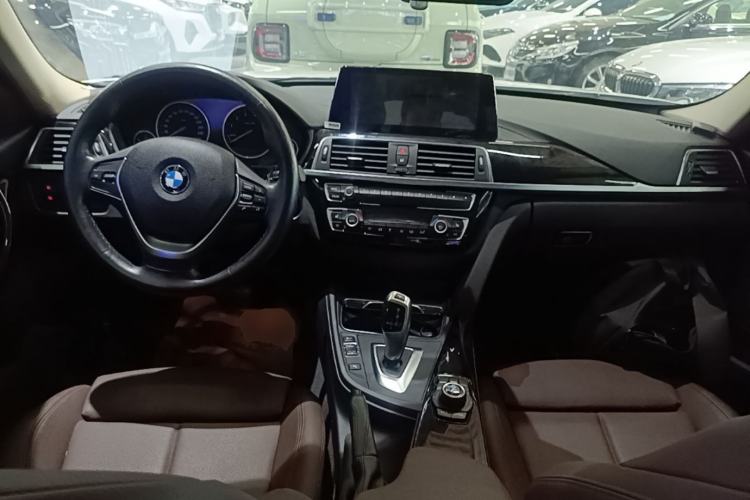 Used BMW 3 Series 2018 320Li Fashion Model Center Console