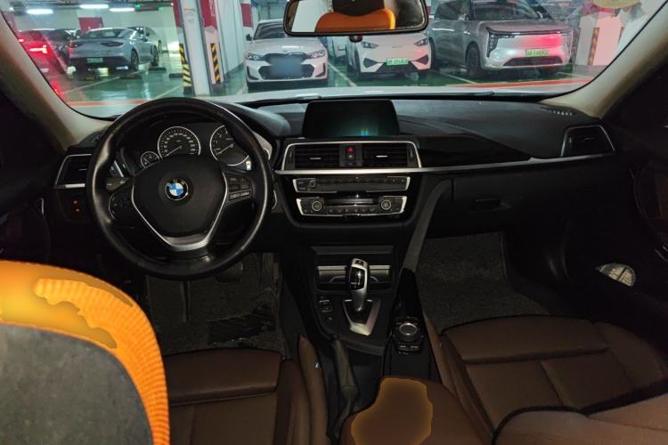 Used BMW 3 Series 2018 320Li Fashion Model Center Console