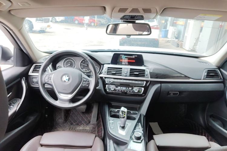 Used BMW 3 Series 2018 320Li Fashion Model Center Console