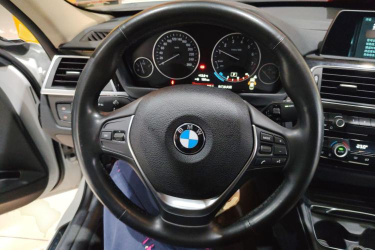 Used BMW 3 Series 2018 320Li Fashion Model Center Console