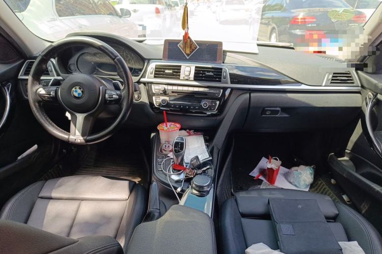 Used BMW 3 Series 2018 320Li Leading Model M Sport Package Center Console