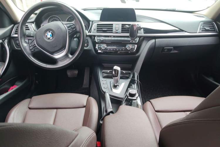 Used BMW 3 Series 2018 320Li xDrive Fashion Model Center Console