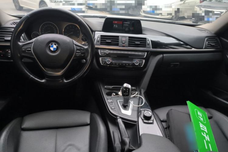 Used BMW 3 Series 2018 318Li Center Console