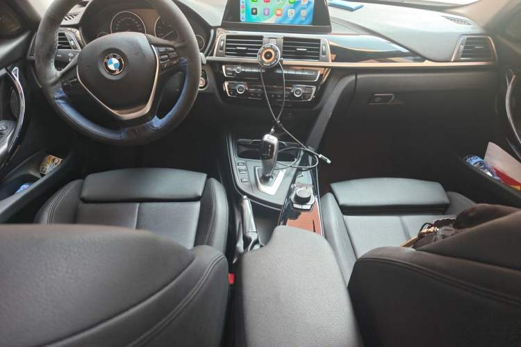 Used BMW 3 Series 2018 320Li Fashion Model Center Console