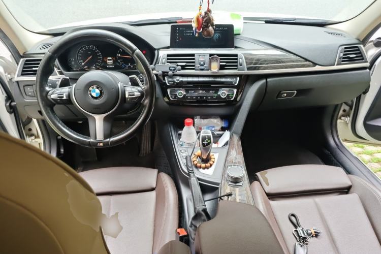 Used BMW 3 Series 2018 320Li M Sport Night Edition Center Console