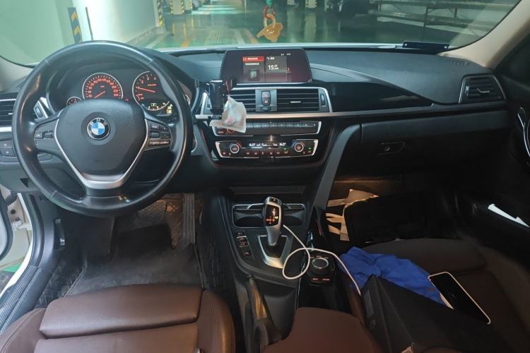 Used BMW 3 Series 2018 320Li Fashion Model Center Console