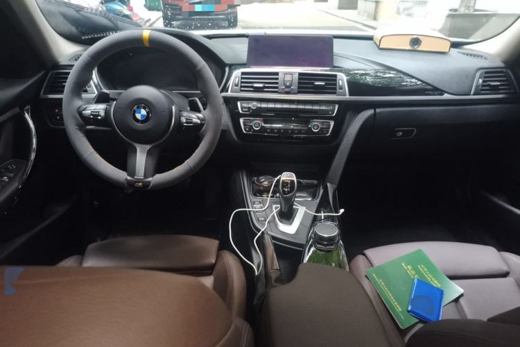 Used BMW 3 Series 2018 320Li Leading Model M Sport Package Center Console