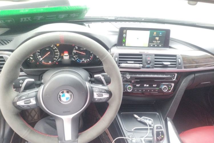 Used BMW 3 Series 2018 330Li M Sport Shadow Edition Center Console