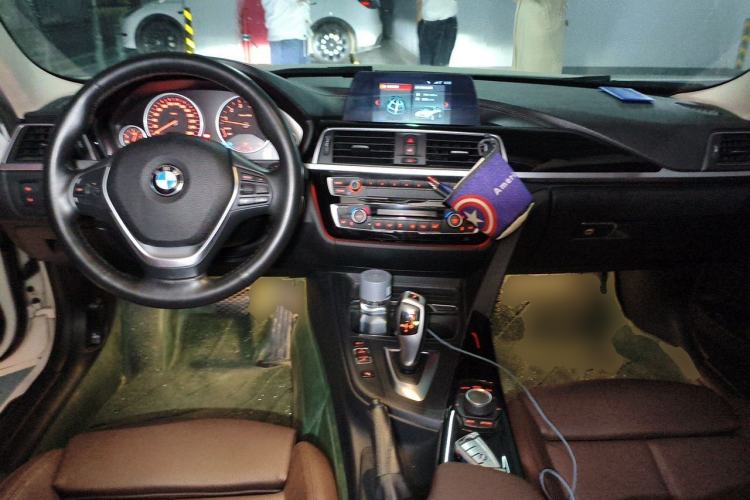 Used BMW 3 Series 2018 320Li Fashion Model Center Console