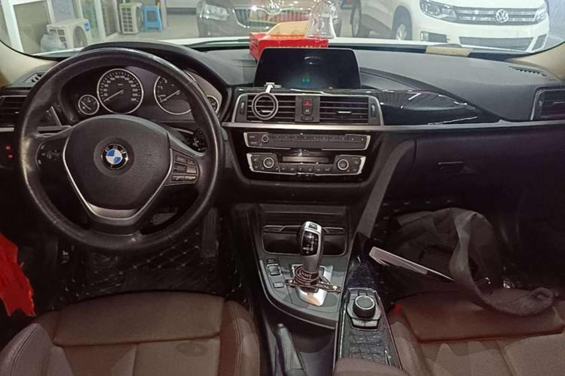 Used BMW 3 Series 2018 320Li Fashion Model Center Console