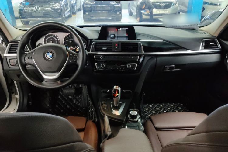 Used BMW 3 Series 2018 320Li Fashion Model Center Console
