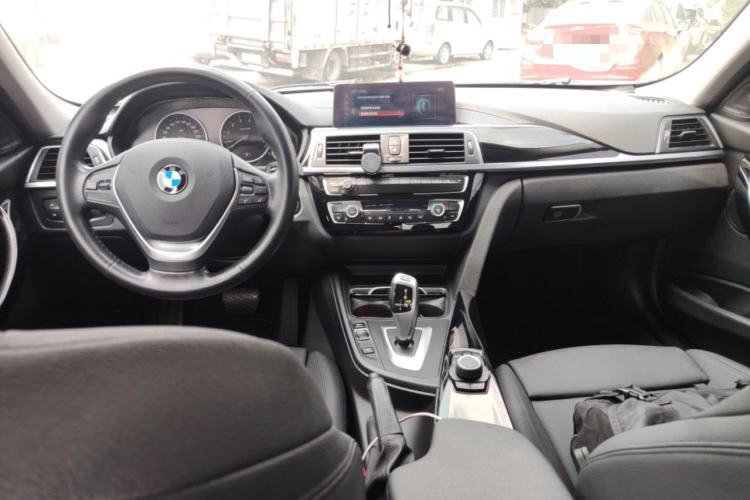 Used BMW 3 Series 2018 320Li Fashion Model Center Console