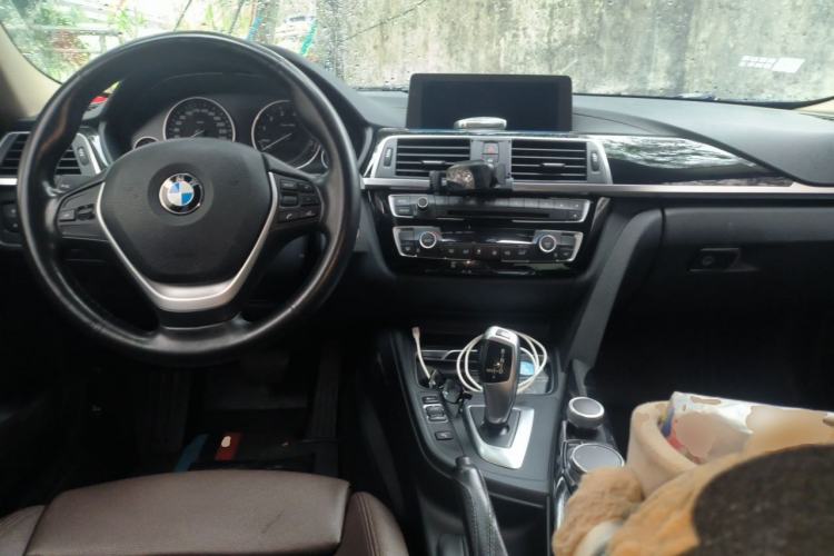 Used BMW 3 Series 2018 320Li Fashion Model Center Console