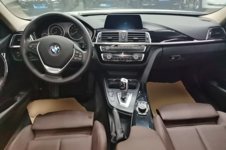 Used BMW 3 Series 2018 320Li Fashion Model Center Console