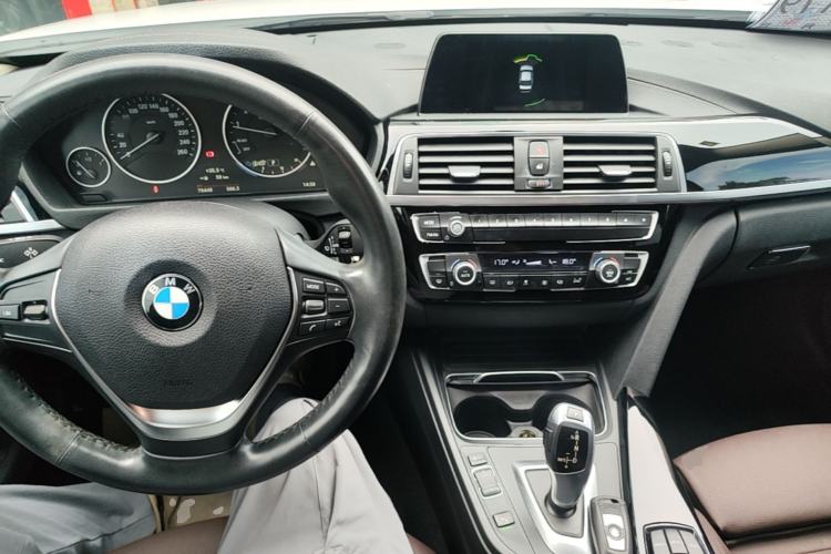 Used BMW 3 Series 2018 320Li Fashion Model Center Console