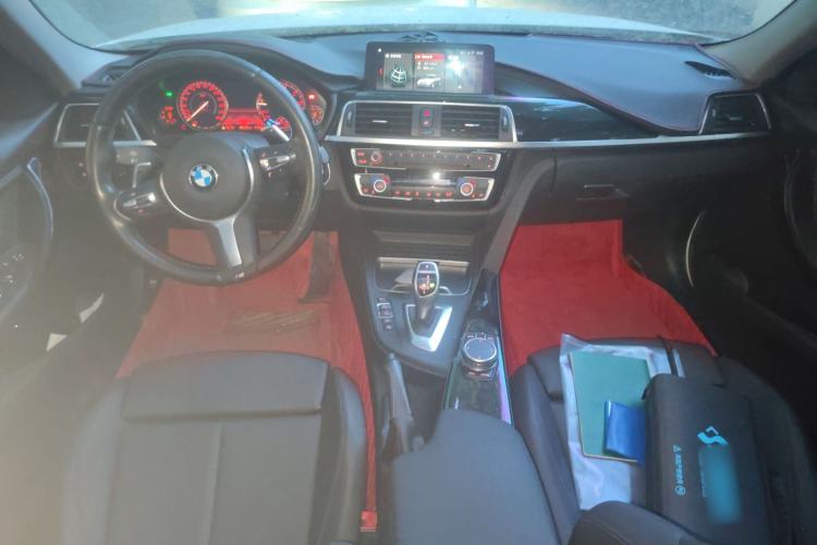 Used BMW 3 Series 2018 320Li Leading Model M Sport Package Center Console
