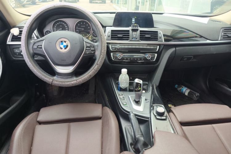 Used BMW 3 Series 2018 320Li Fashion Model Center Console