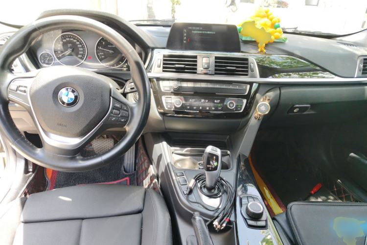 Used BMW 3 Series 2018 318Li Center Console