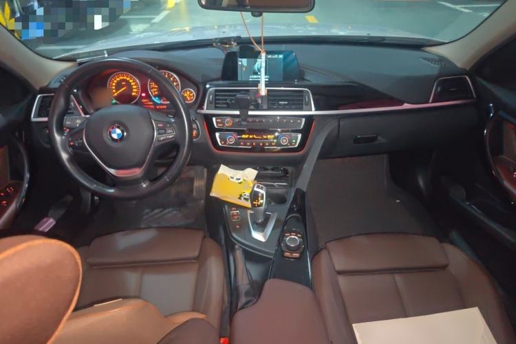 Used BMW 3 Series 2018 320Li Fashion Model Center Console