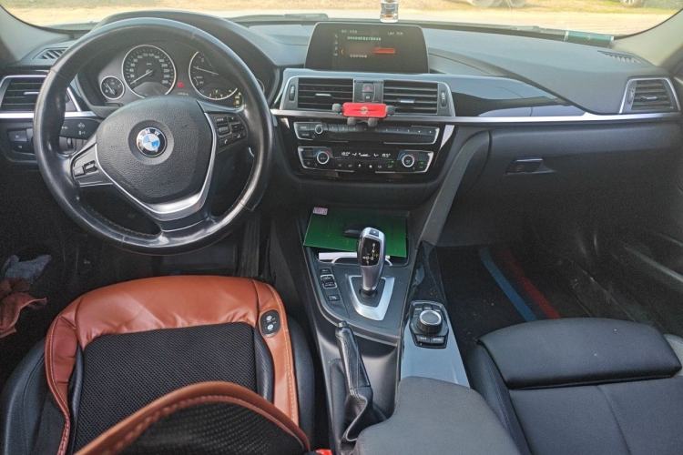 Used BMW 3 Series 2018 320Li Leading Luxury Package Center Console