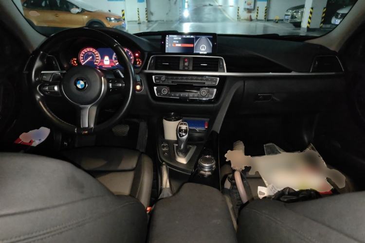 Used BMW 3 Series 2018 320Li Leading Model M Sport Package Center Console
