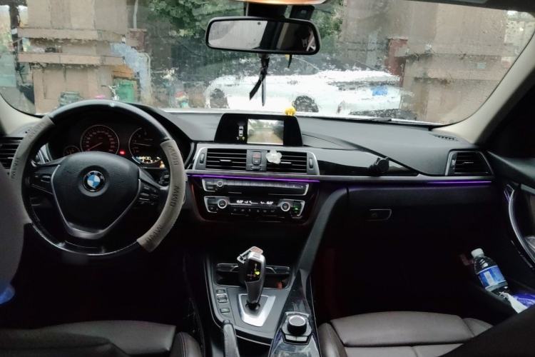 Used BMW 3 Series 2018 320Li Fashion Model Center Console