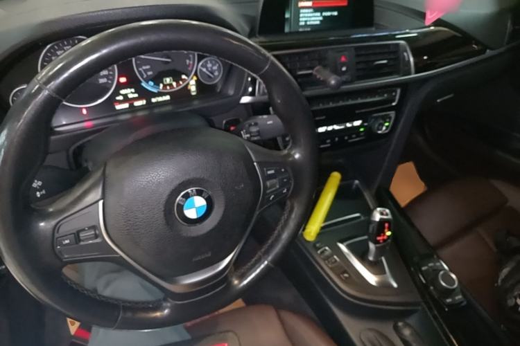 Used BMW 3 Series 2018 320Li Fashion Model Center Console