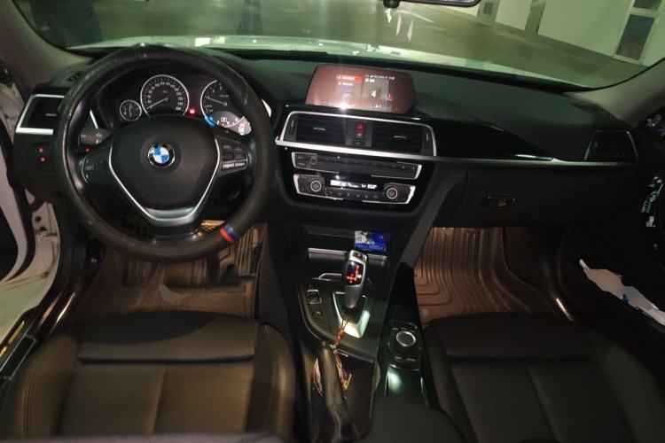 Used BMW 3 Series 2018 320Li Fashion Model Center Console