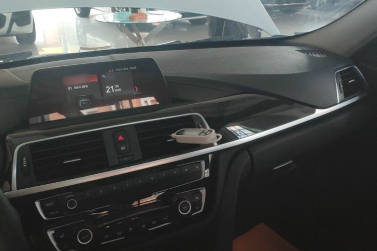 Used BMW 3 Series 2018 320Li xDrive Fashion Model Center Console